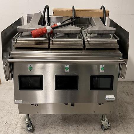 Demo Garland xpress grill trippel Serie NR: 2205100101373 